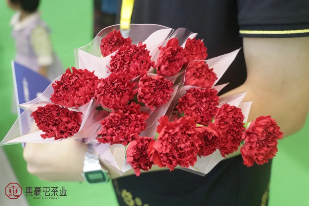 母親節(jié)，讓我們以茶敬愛